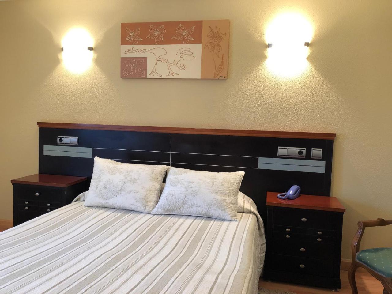 Hotel Sena 2*